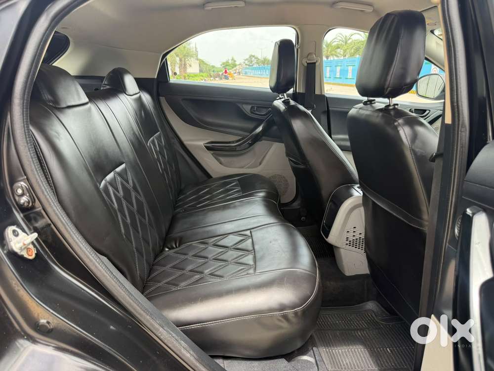 Tata Nexon 1.5 Revotorq Xm (s), 2018, Petrol