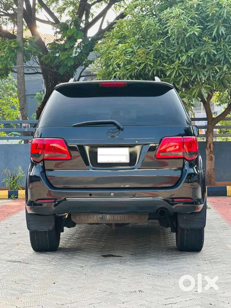 Toyota Fortuner 2012 4×4 Manual