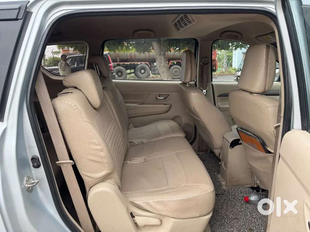 Maruti Suzuki Ertiga 2023 Vxi Cng