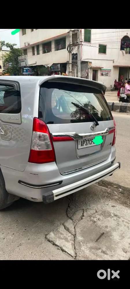 Toyota Innova 2014 Diesel 245000 Km Driven