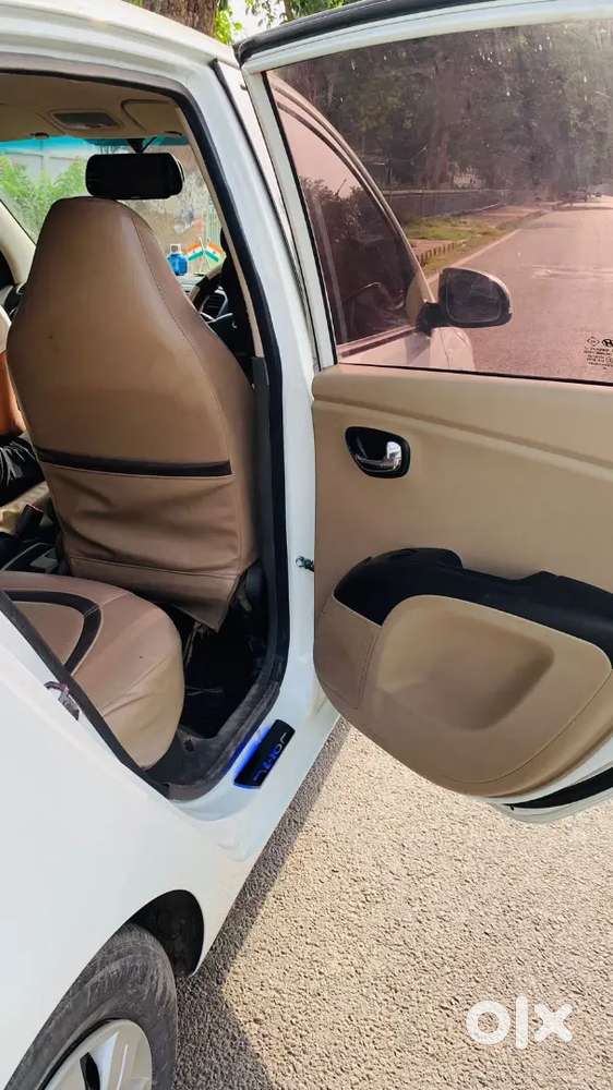 Best Condition Smooth Engine Chilled Ac Full Accesories With All Paper