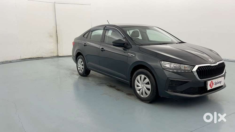 Skoda Slavia Active 1.0l Tsi Mt, 2023, Petrol