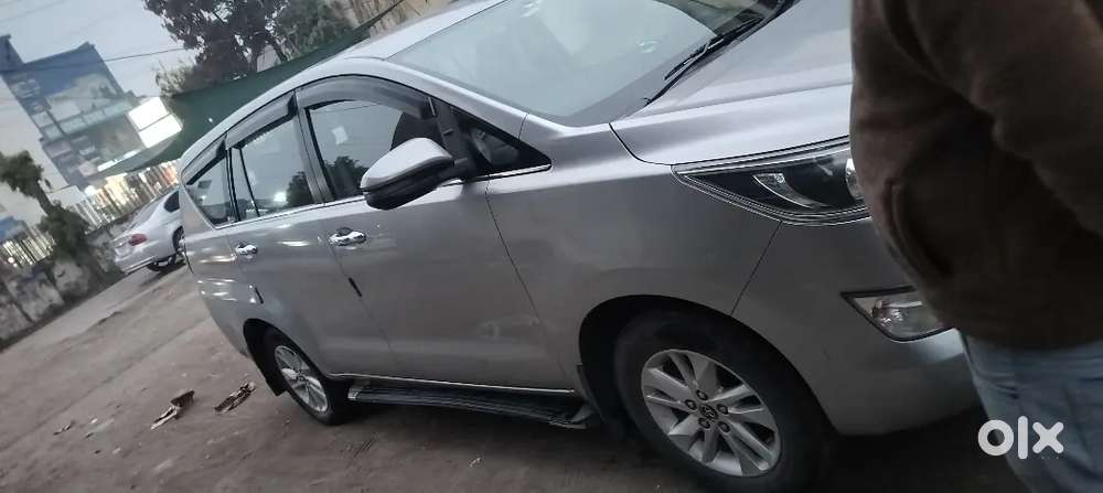 Toyota Innova Crysta 2.4 2019