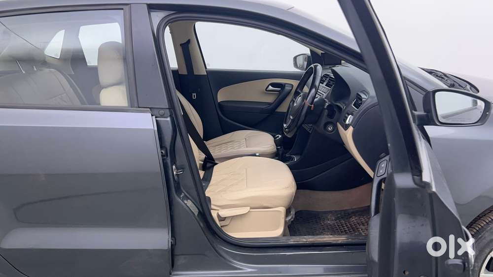 Volkswagen Polo Petrol Highline 1.2l, 2017, Petrol