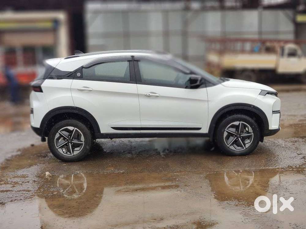 Tata Nexon Creative Plus 1.2 Revotron Petrol 6 Mt, 2023, Petrol