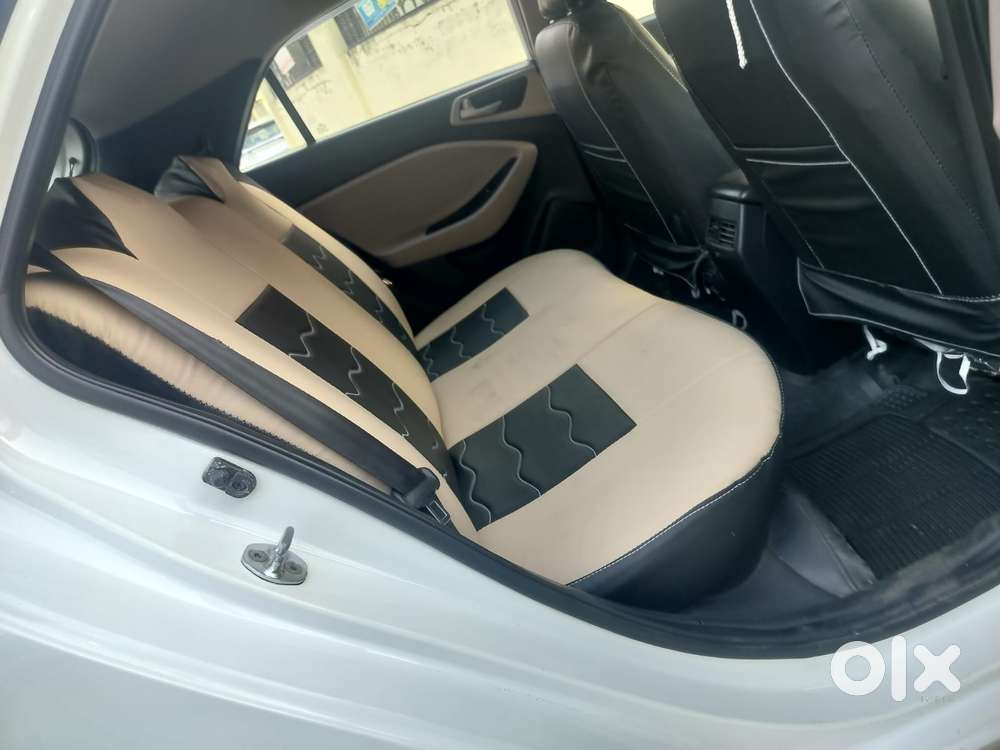 Hyundai Elite I20 Sportz (o) 1.4, 2015, Petrol