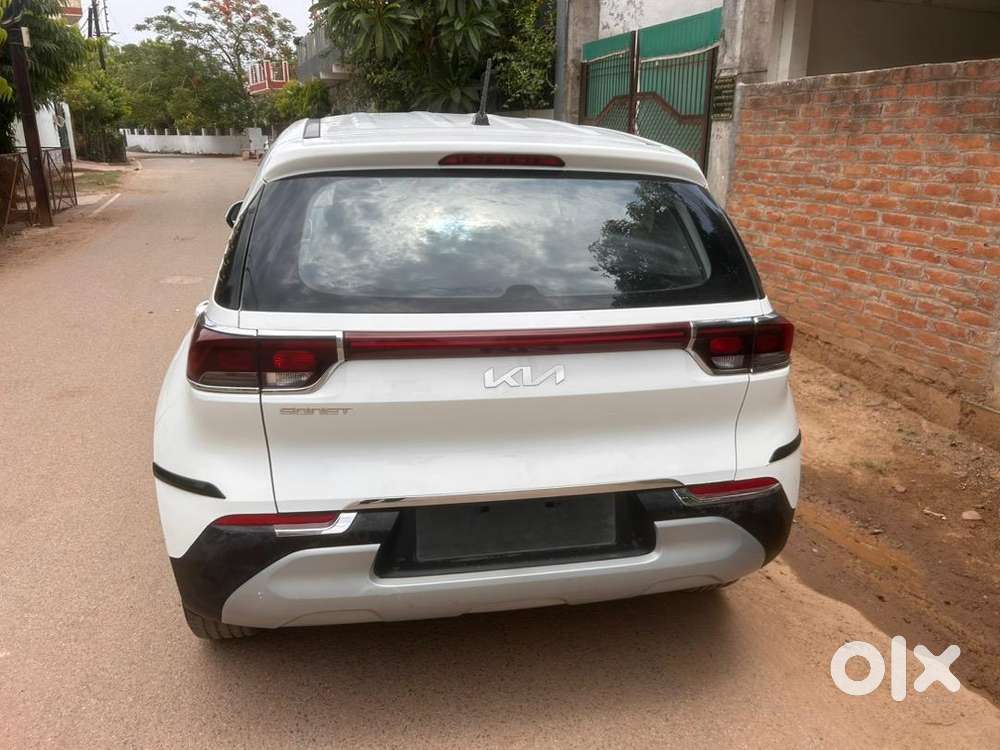 Kia Sonet 2023 Petrol Well Maintained