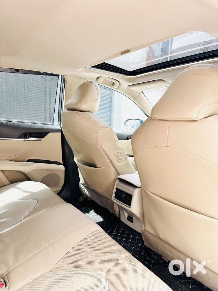 Toyota Camry 2.5 Hybrid, 2020, Petrol