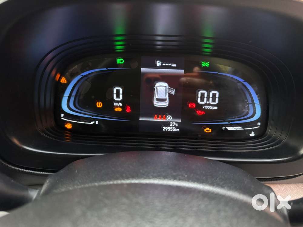 Hyundai Venue 1.2 S (o), 2024, Petrol