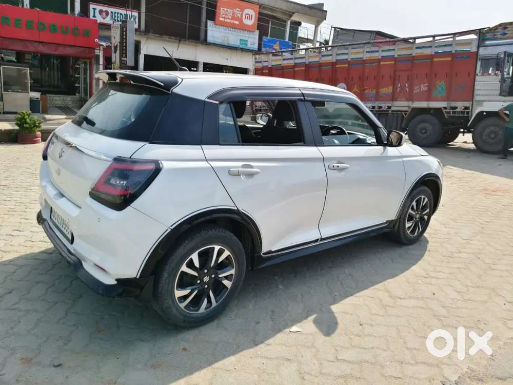 Swift Zxi+  Emi Bl আছে 5,50000/