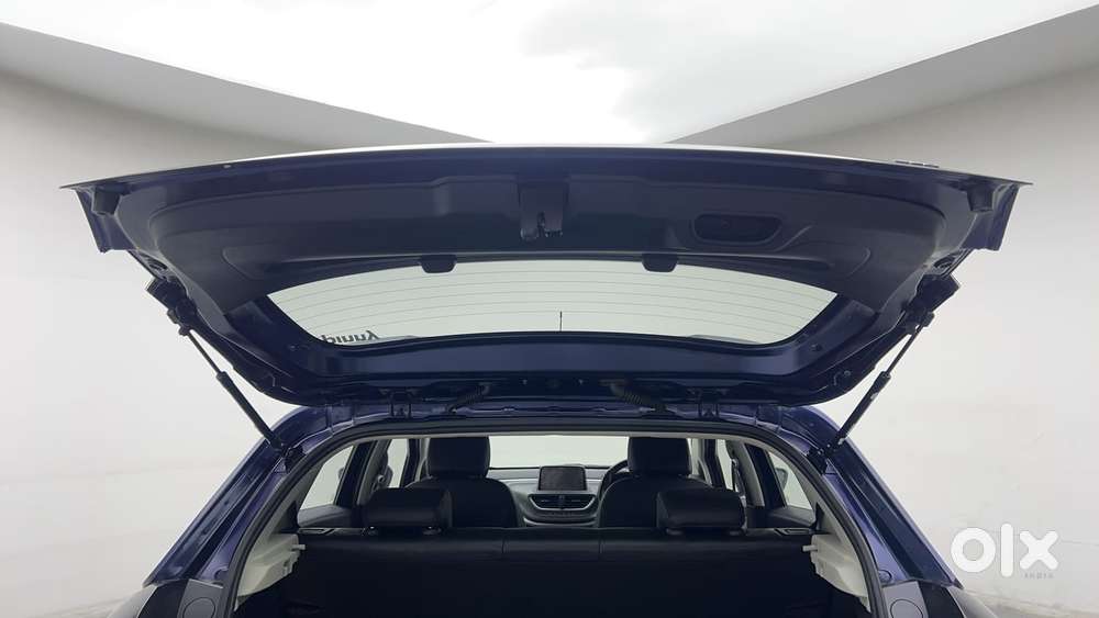 Tata Altroz 1.2 Xza Plus, 2022, Petrol