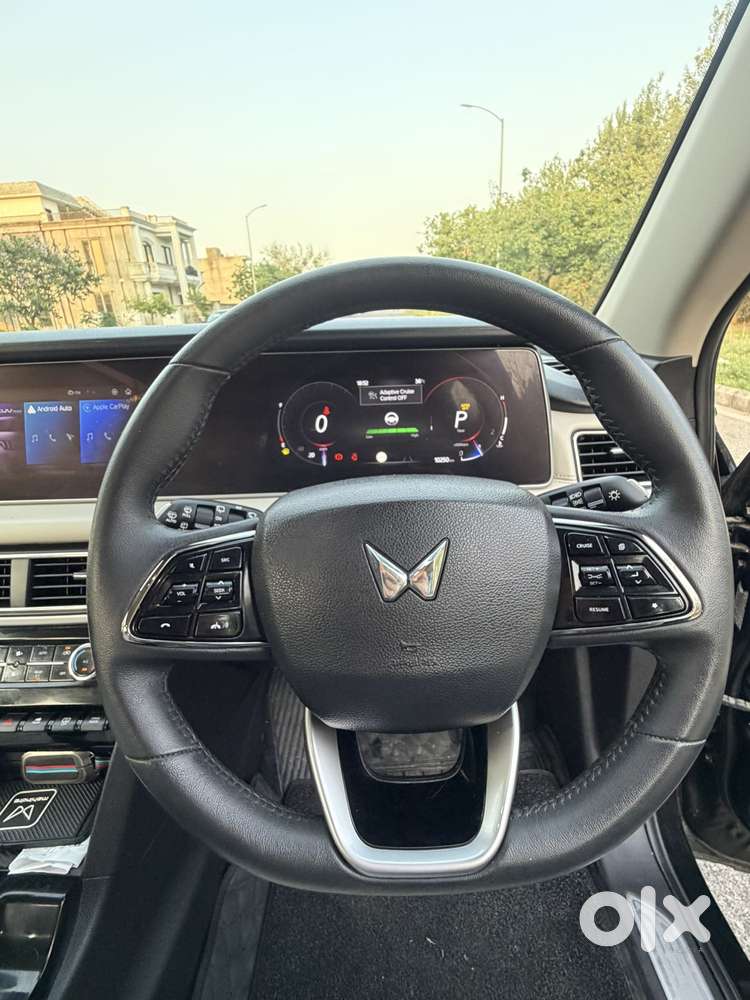 Mahindra Xuv700 2.2 Ax 7 Diesel At Str Awd, 2024, Diesel