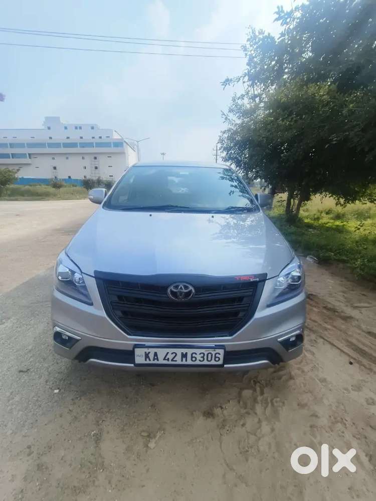 Toyota Innova V 2015 Excellent Condition