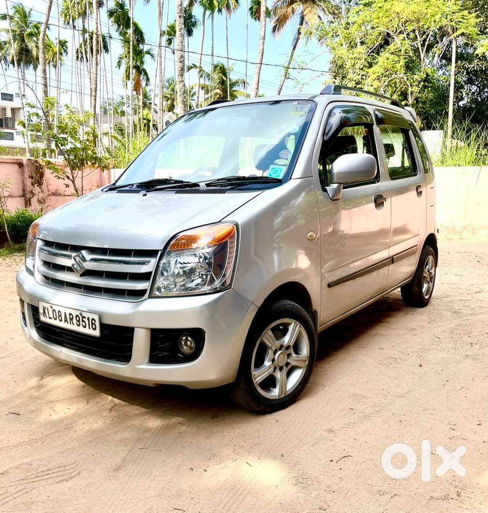 Showroom Condition,single Owner Wagonr Vxi ,full Showroom Service