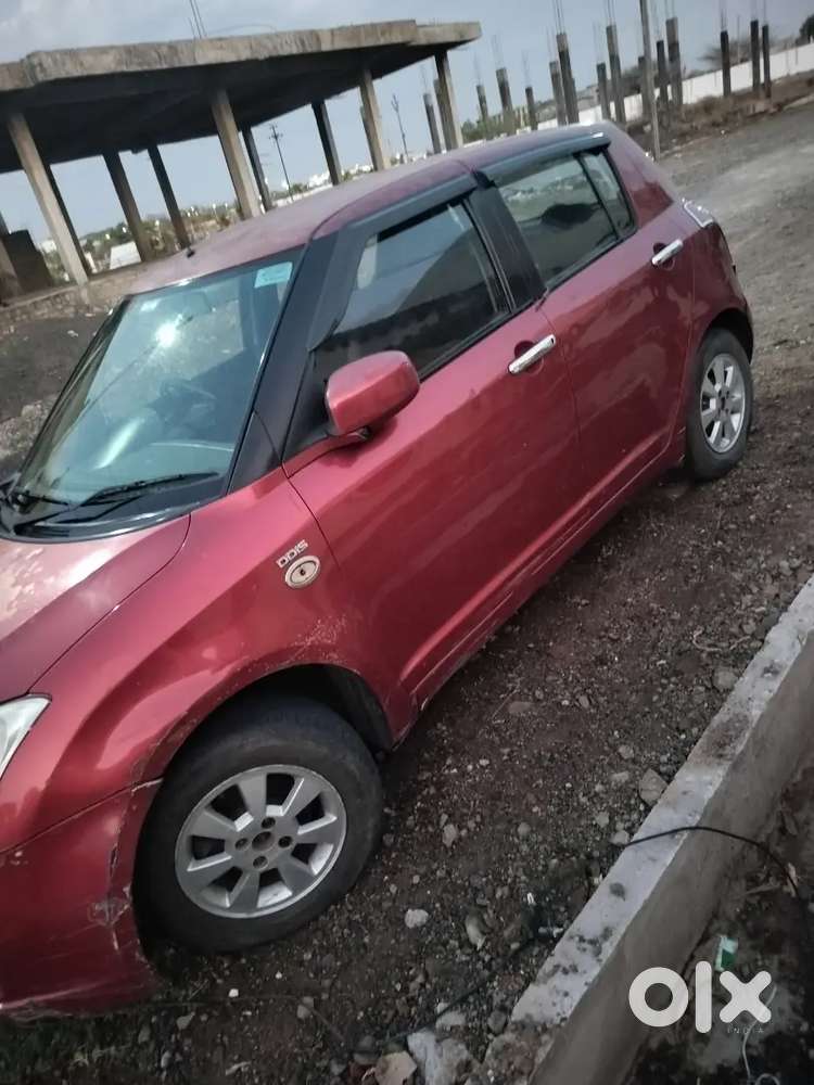 Alloy Wheels ,power Window , New Battery,80%tyres Cool Ac Family Car