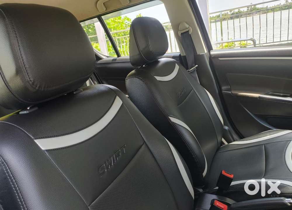 Maruti Suzuki Swift Vxi Optional, 2016, Petrol