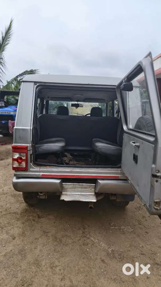 Mahindra Bolero Neo 2009