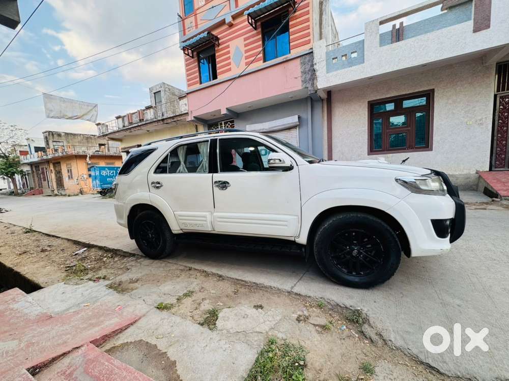Toyota Fortuner 2014 डीज़ल Well Maintained