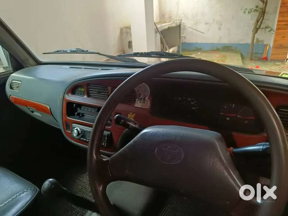 Toyota Qualis 2.4 2005
