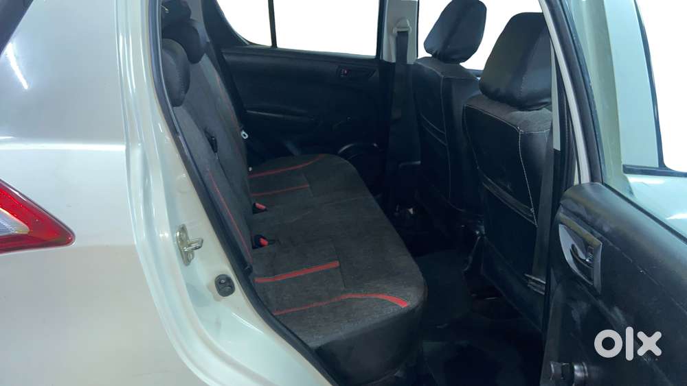 Maruti Suzuki Swift 1.2 Lxi (o), 2017, Petrol