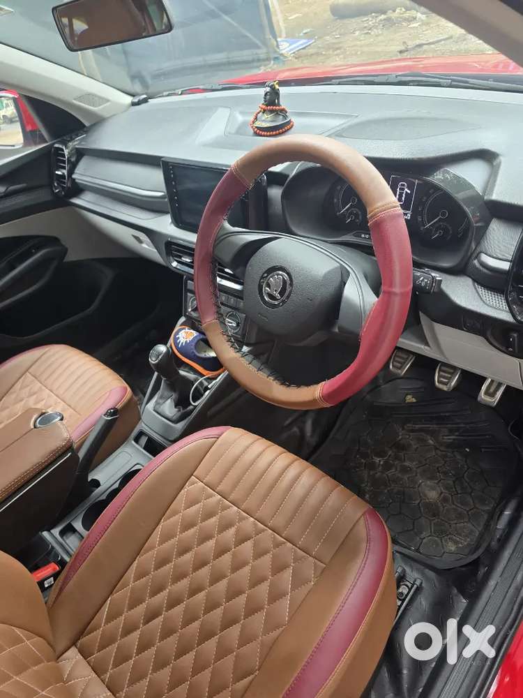 Skoda Kylaq Classic 2025 | 2,500 Km | Red | Accessories | Like New
