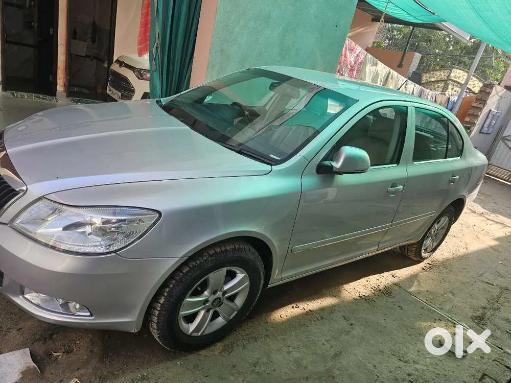 Skoda Laura 2.0 Ambiente 2010