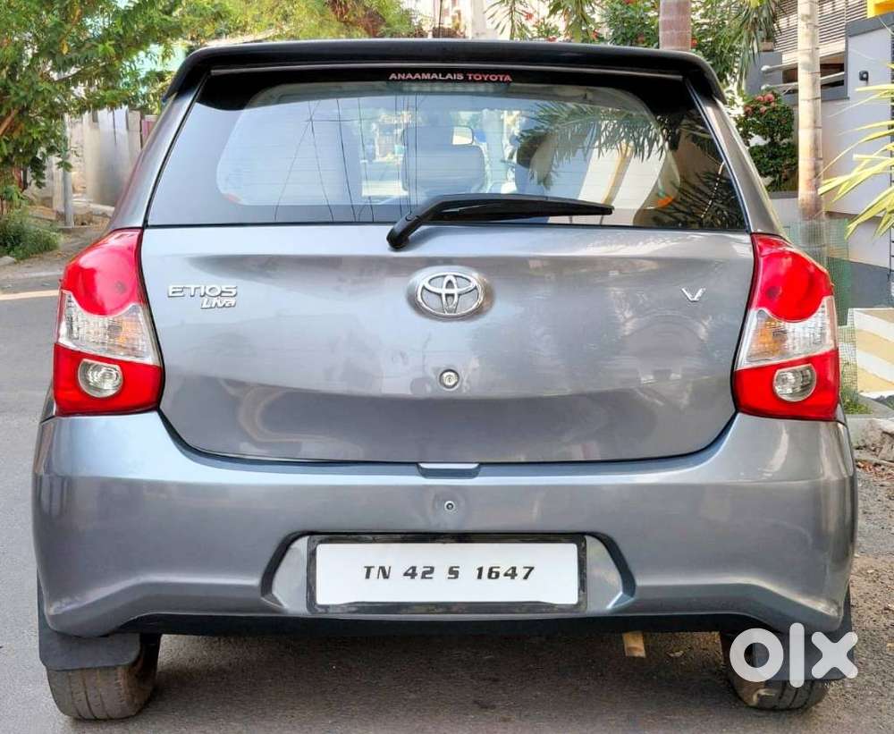 Toyota Etios Liva V Limited, 2017, Petrol