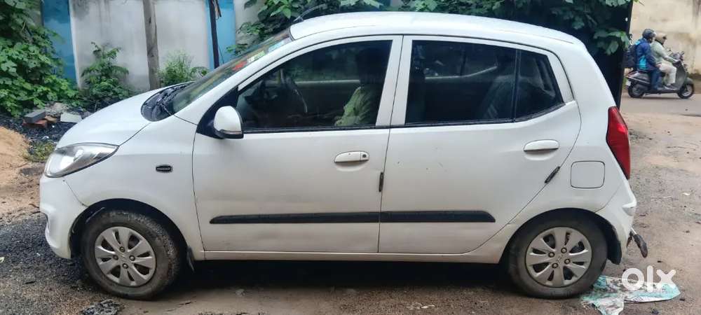 Hyundai I10 Sportz 2013 Petrol Manual