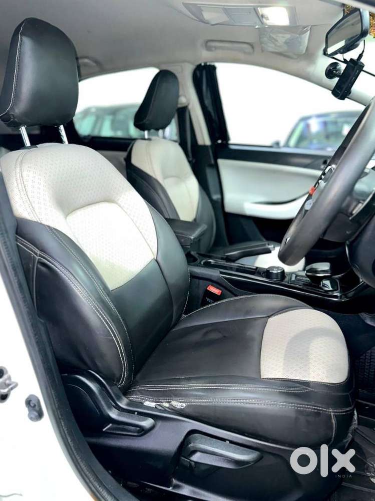 Tata Nexon Creative Plus 1.2 Revotron Petrol 6 Amt, 2023, Petrol