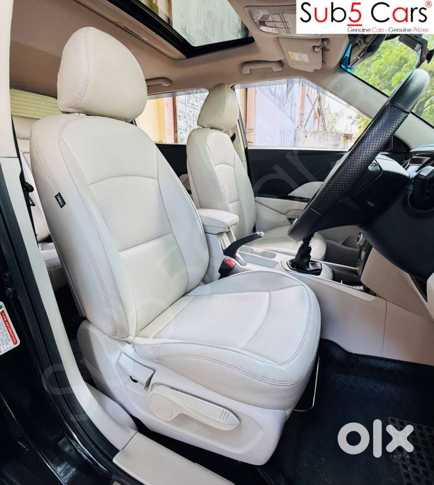 Mahindra Xuv300 W8 Option, 2023, Petrol