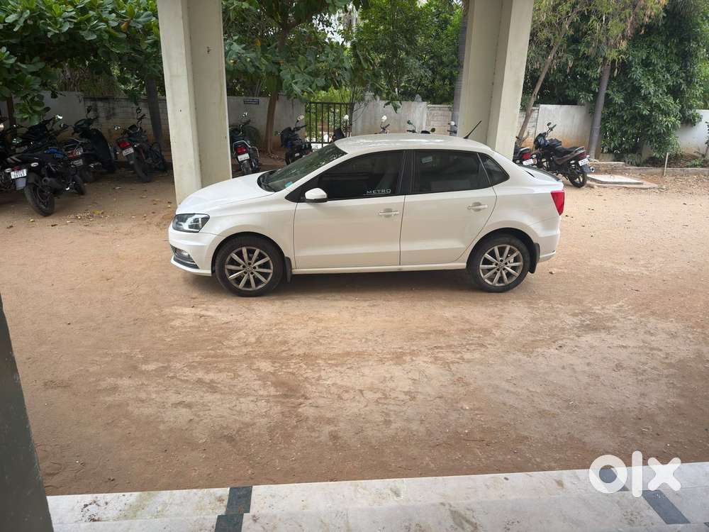 Volkswagen Ameo 1.5 Tdi Highline At 16 Alloy, 2018, Diesel