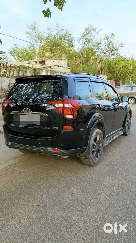 Xuv 500 W11 With Sunroof Black Colour Good Condition Car 2019 Model