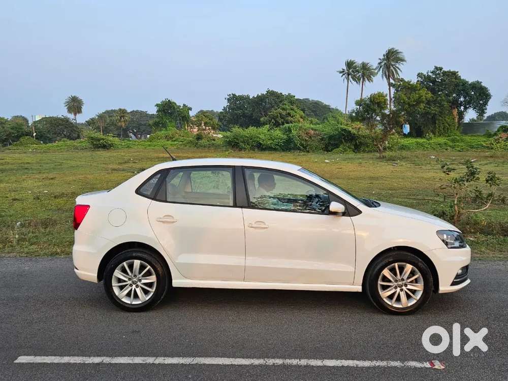 Volkswagen Ameo Highline 2016