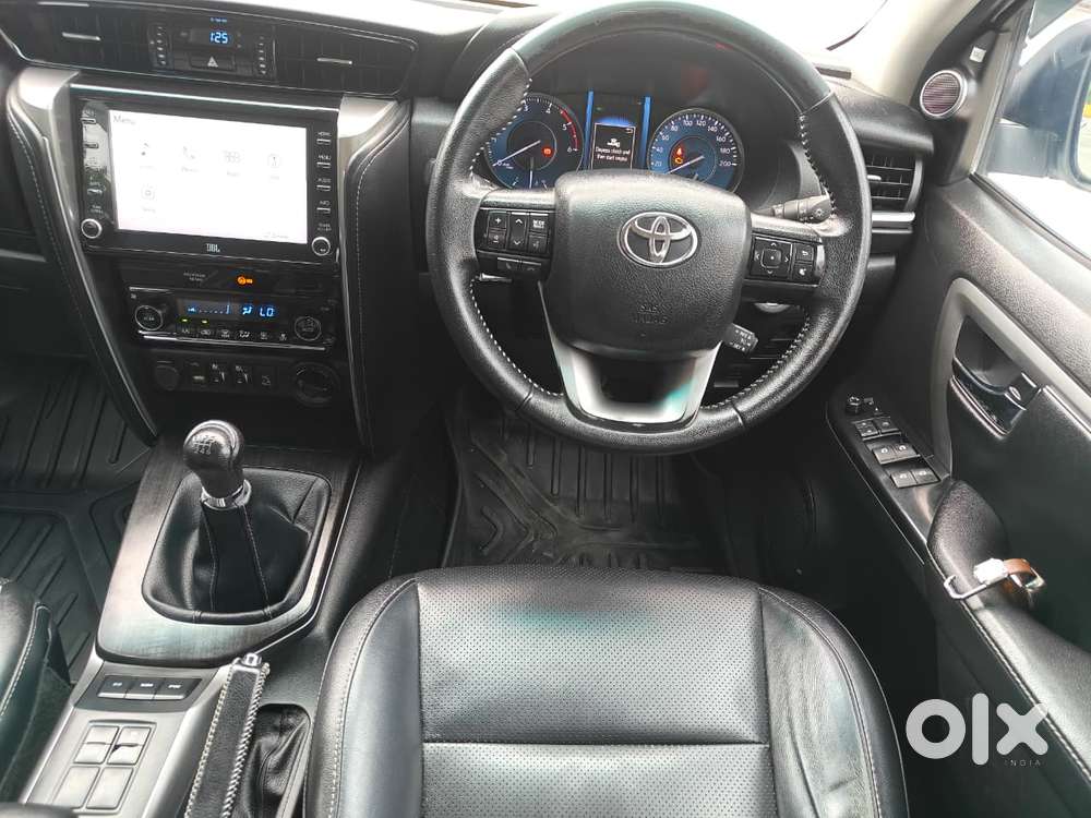 Toyota Fortuner 4x4 Manual Limited Edition, 2021, Diesel