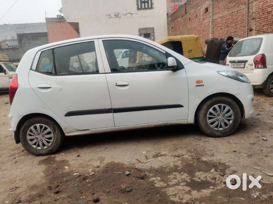Hyundai I10 Sportz, 2015, Petrol