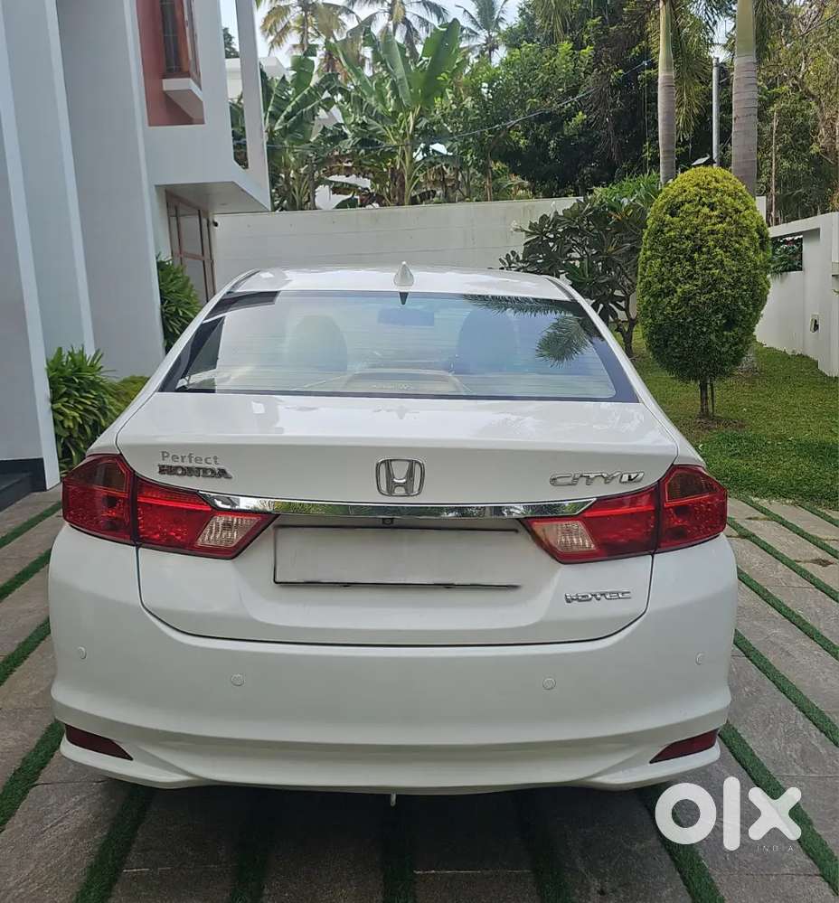 Honda City 1.5 V 2015