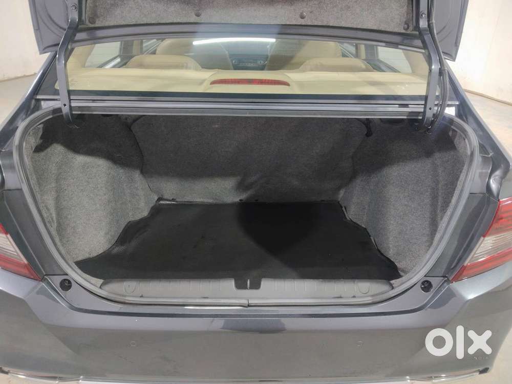 Honda Amaze Vx 1.2 Petrol Mt, 2023, Petrol