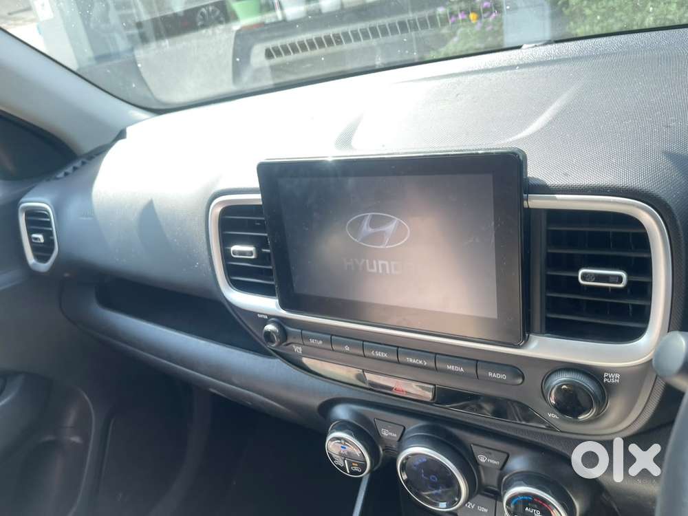 Hyundai Venue Petrol 2022 Model