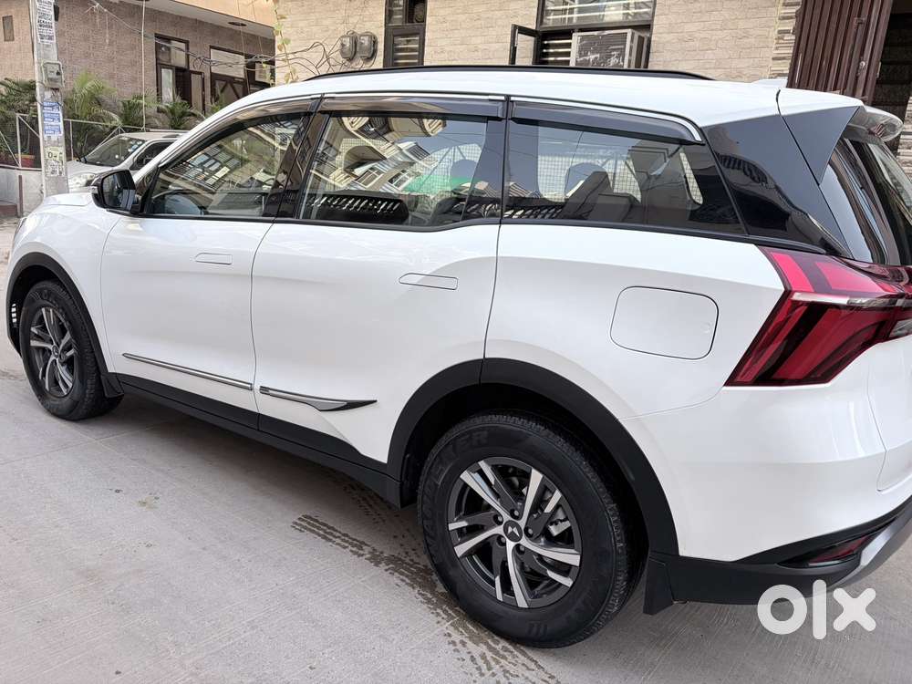 Mahindra Xuv700 2.2 Ax 5 Diesel At Str, 2022, Diesel