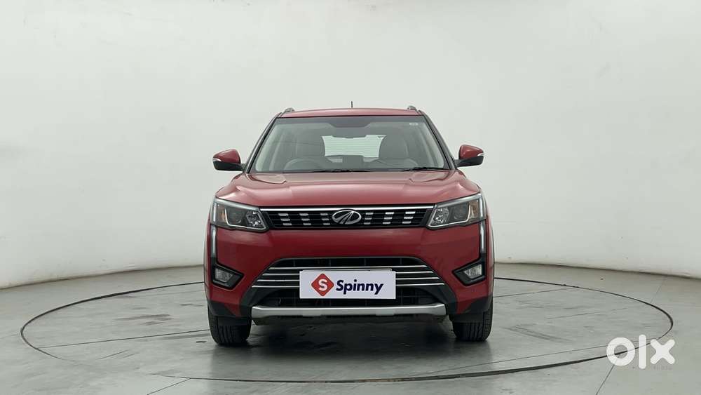 Mahindra Xuv300 1.2 W8 (o) Amt Petrol, 2022, Petrol
