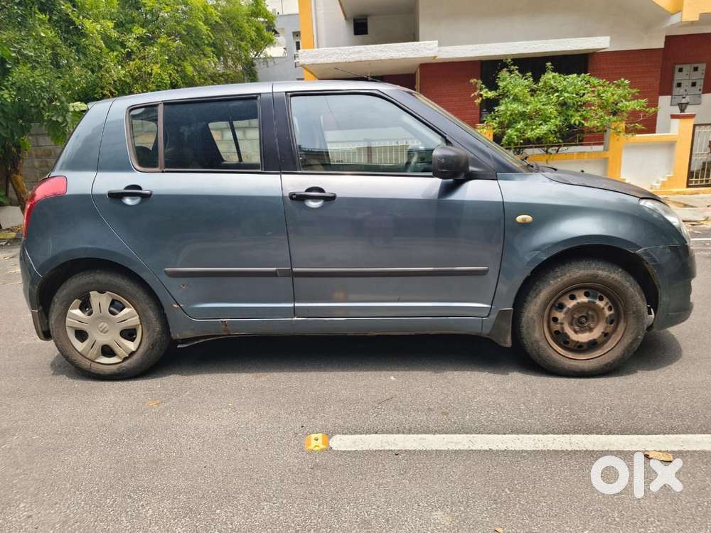 Maruti Suzuki Swift Vxi + Manual, 2010, Petrol