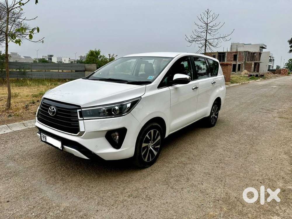 Toyota Innova Crysta