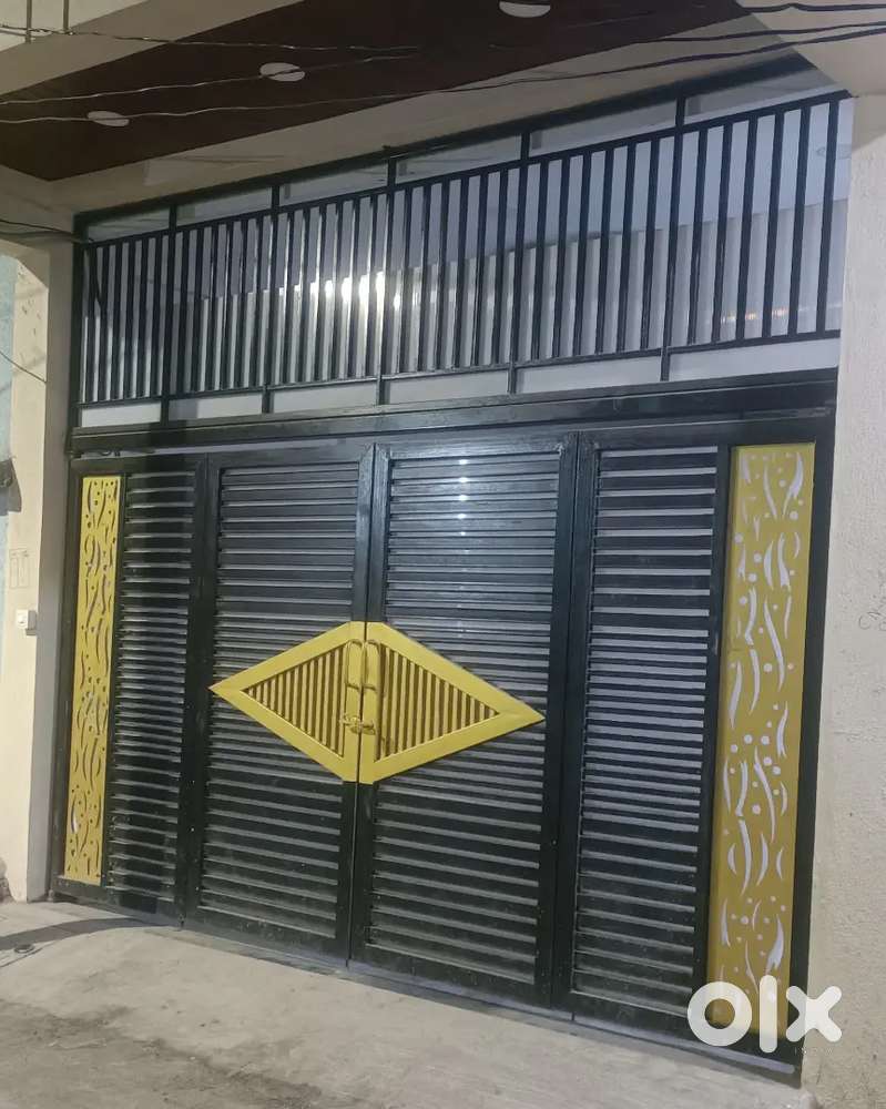 New Bilding Front Gate 2 Years Old