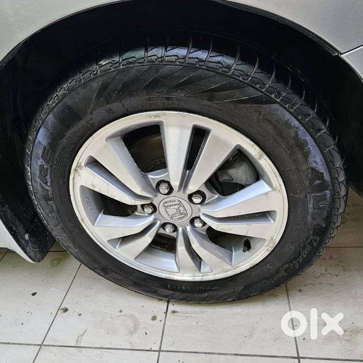 Honda Accord 2.4 Elegance Manual, 2011, Petrol