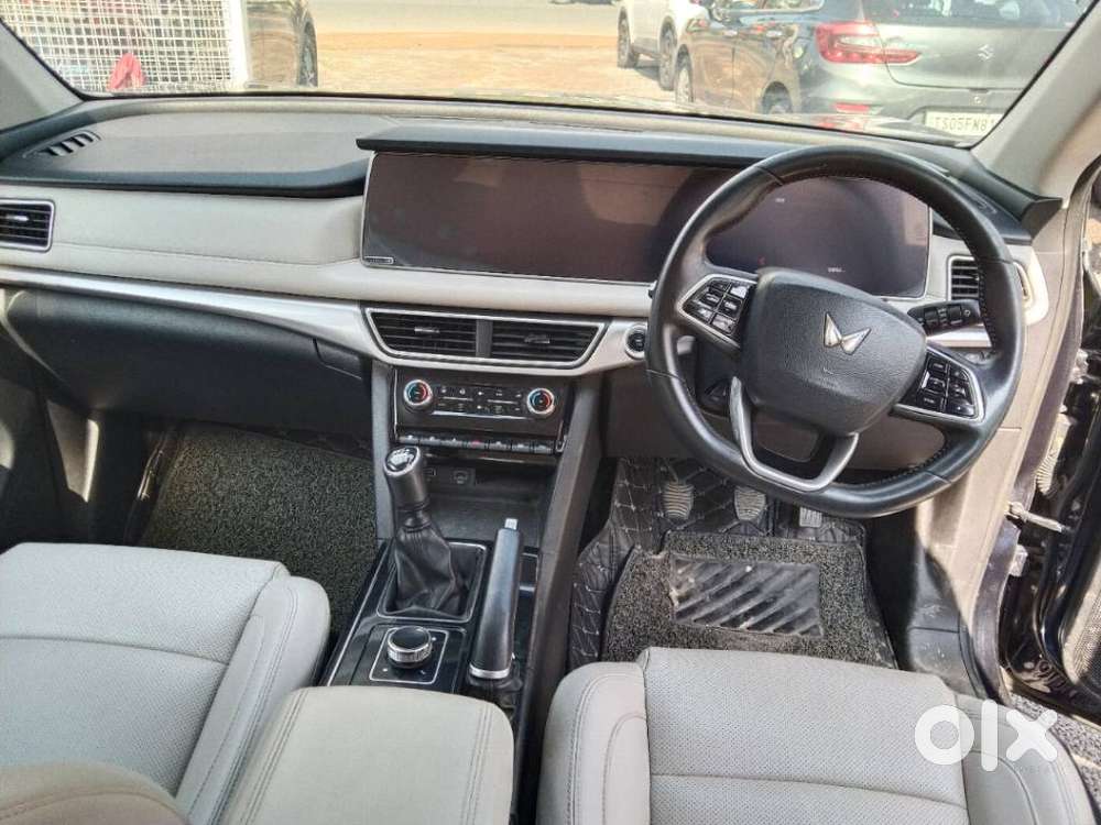 Mahindra Xuv700 2.2 Ax 7 Diesel Mt Str, 2022, Diesel