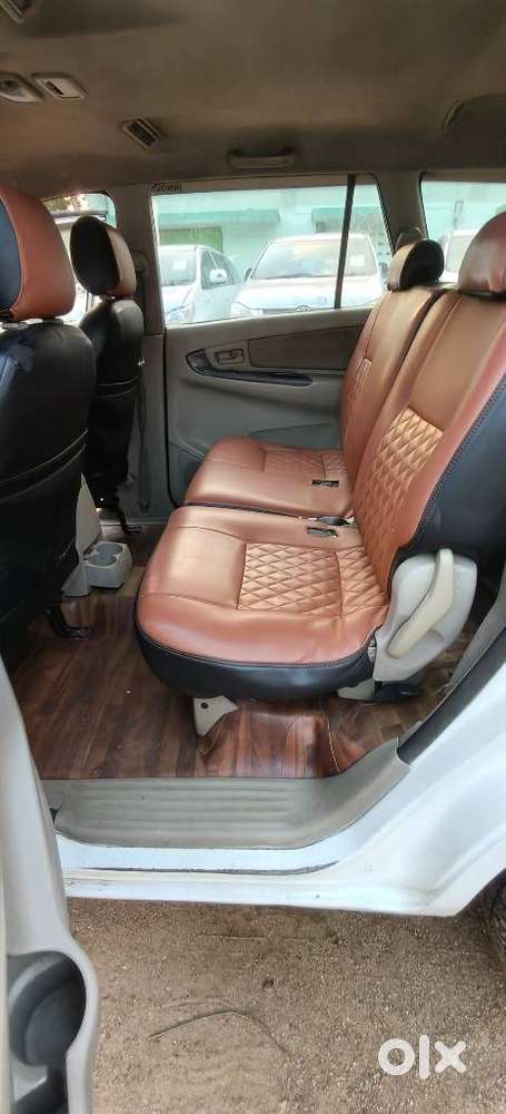 Toyota Innova 2.5 G (diesel) 8 Seater, 2005, Diesel