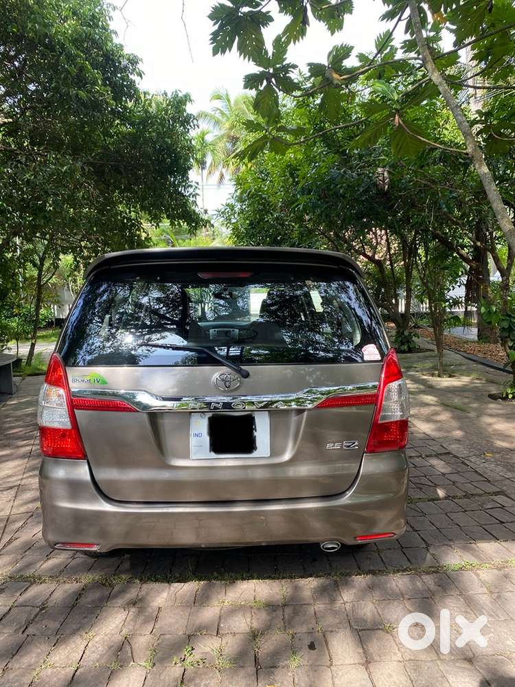 Toyota Innova 2015 Z Intercooler Diesel 130000 Km Driven