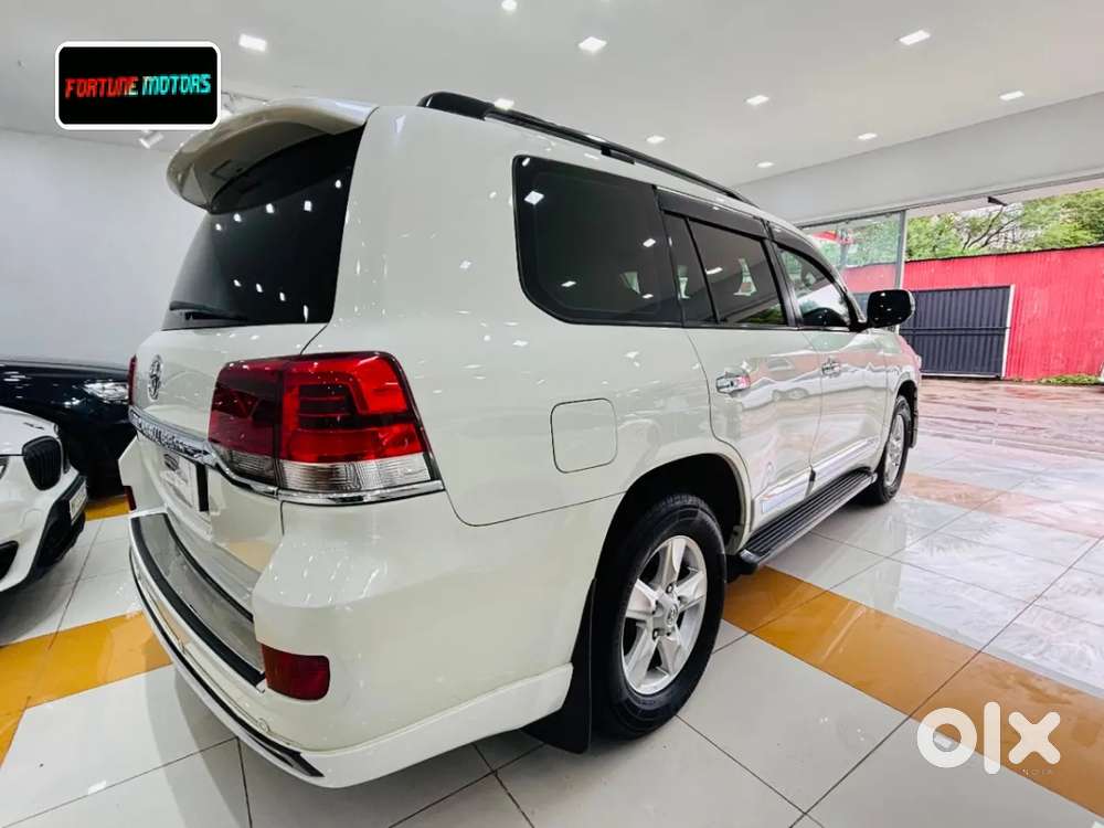 Toyota Land Cruiser [ ] 4.5 Vx Lc 200, 2014, Diesel