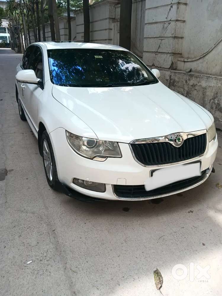 Skoda Superb 2012 Diesel 89000 Km Driven