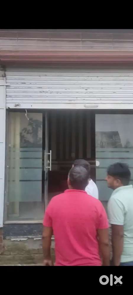 Shop available for rent